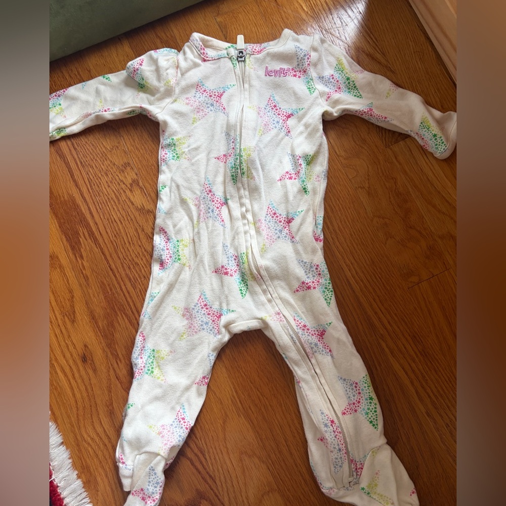Levi's Cream Star Pattern Footie 9M